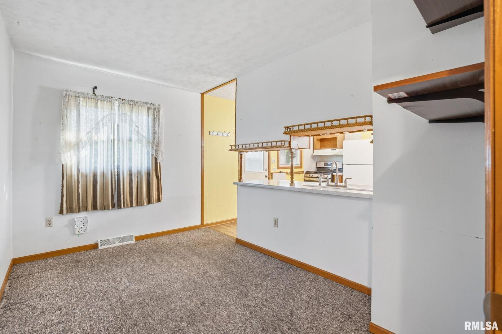 1121 6th Street West Milan, IL 61264 - Photo 9 of 21