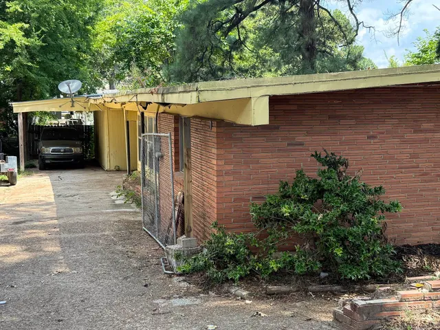 $99,000 | 1534 East Raines Road, Memphis, TN 38116