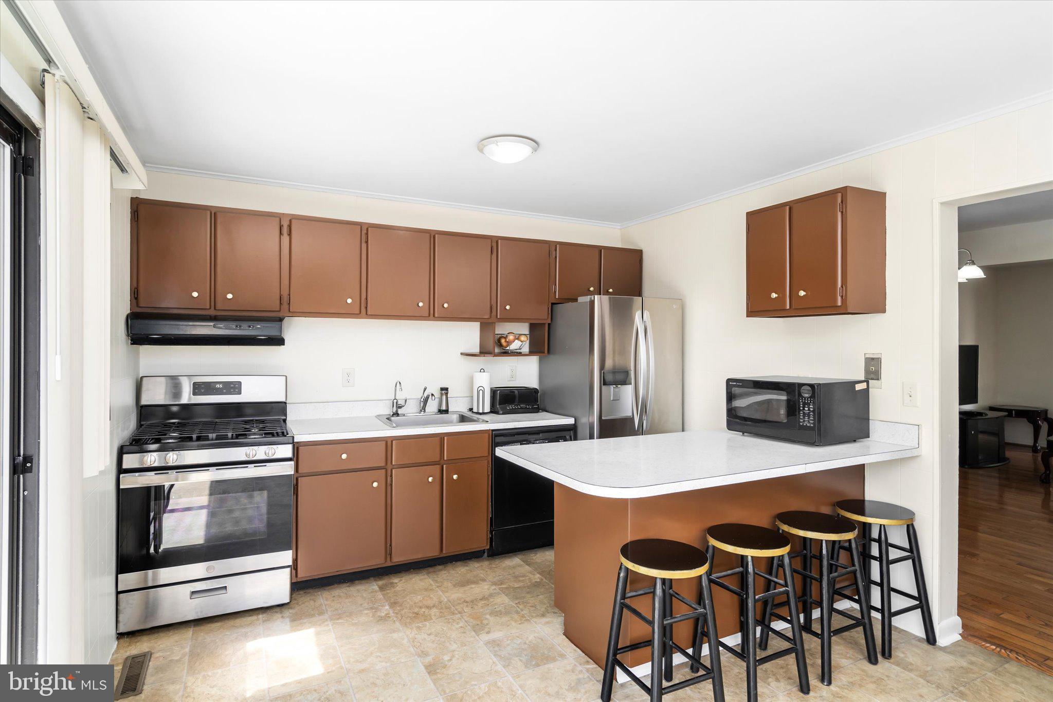 71 Probasco Road East Windsor, NJ 08520 - Photo 8 of 26