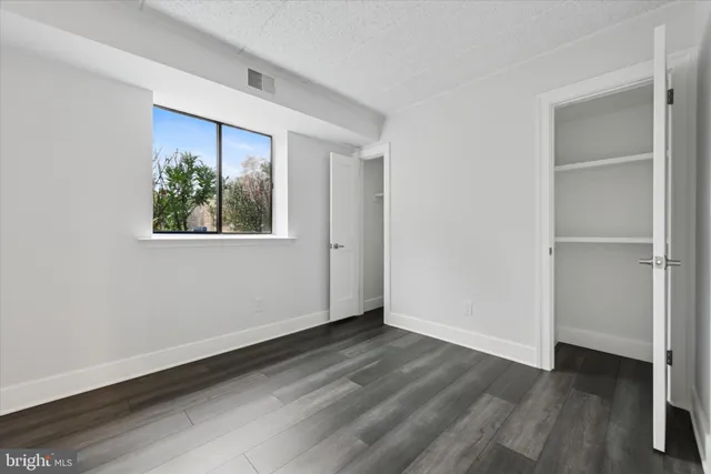 $2,400 | 40 Le Forge Court, Chesterbrook, PA 19087