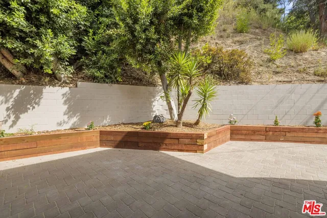 a view of outside space and yard