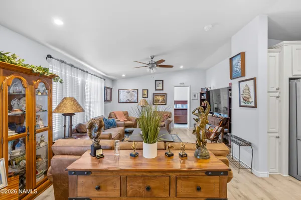$1,300,000 | 1150 North Three Bears Loop, Parks, AZ 86018