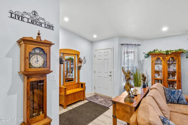 $1,300,000 | 1150 North Three Bears Loop, Parks, AZ 86018