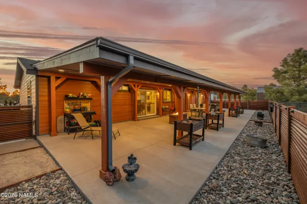 $1,300,000 | 1150 North Three Bears Loop, Parks, AZ 86018
