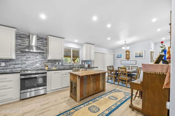 $1,300,000 | 1150 North Three Bears Loop, Parks, AZ 86018