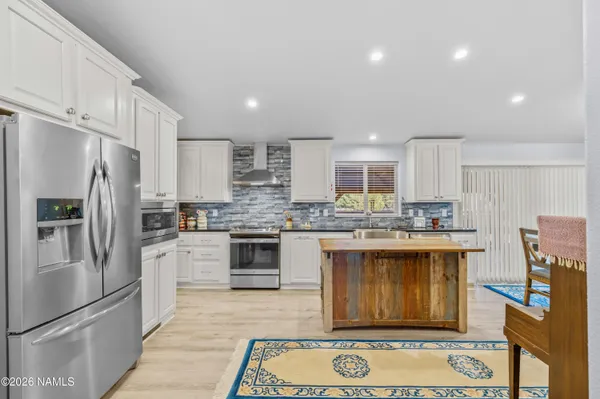 $1,300,000 | 1150 North Three Bears Loop, Parks, AZ 86018