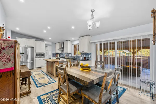 $1,300,000 | 1150 North Three Bears Loop, Parks, AZ 86018