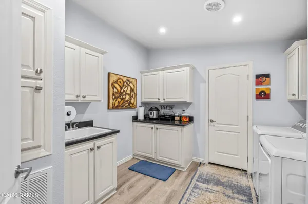 $1,300,000 | 1150 North Three Bears Loop, Parks, AZ 86018