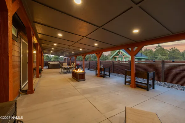 $1,300,000 | 1150 North Three Bears Loop, Parks, AZ 86018