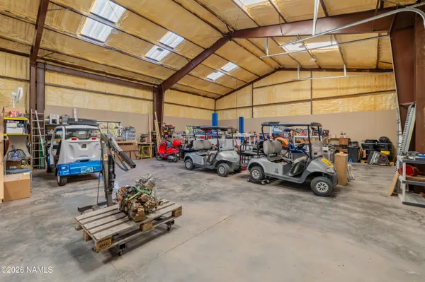 $1,300,000 | 1150 North Three Bears Loop, Parks, AZ 86018