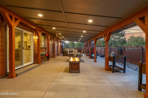 $1,300,000 | 1150 North Three Bears Loop, Parks, AZ 86018