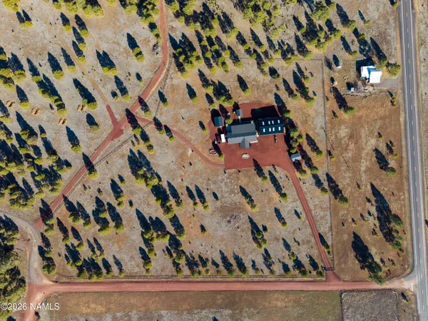 $1,300,000 | 1150 North Three Bears Loop, Parks, AZ 86018