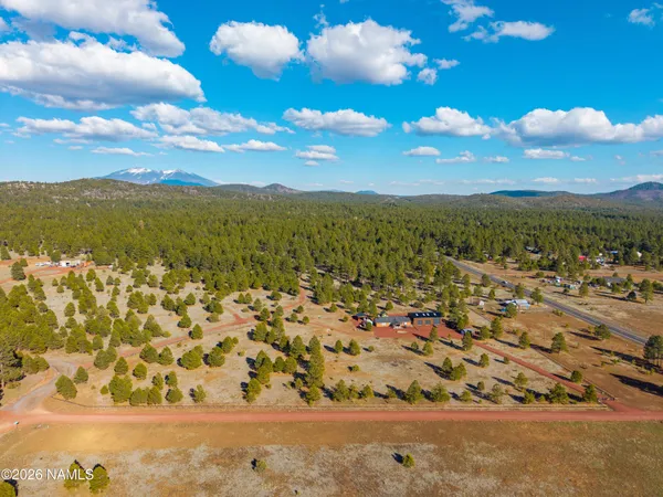 $1,300,000 | 1150 North Three Bears Loop, Parks, AZ 86018