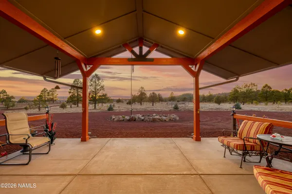 $1,300,000 | 1150 North Three Bears Loop, Parks, AZ 86018