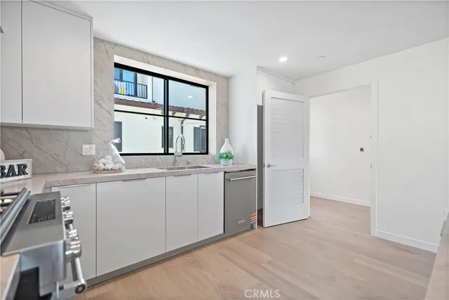 $995,000 | 200 South 2nd Avenue, Unit A, Arcadia, CA 91006