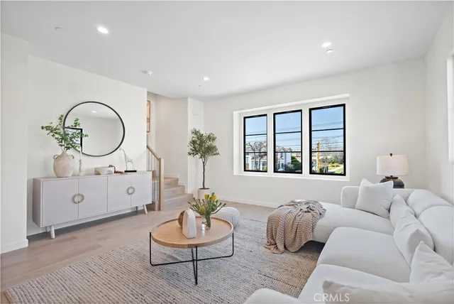 $995,000 | 200 South 2nd Avenue, Unit A, Arcadia, CA 91006