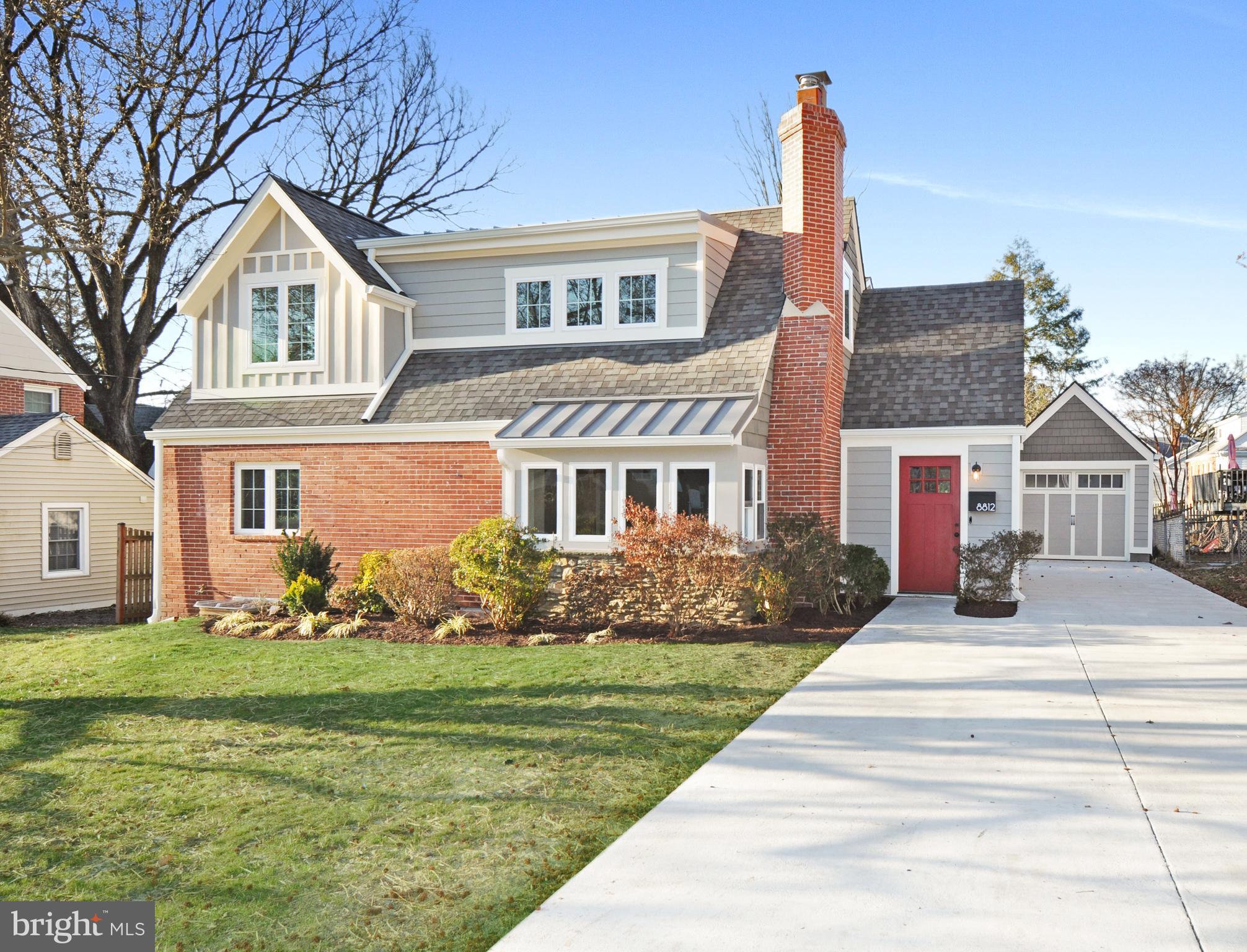 Fully renovated home, walking distance to Metro