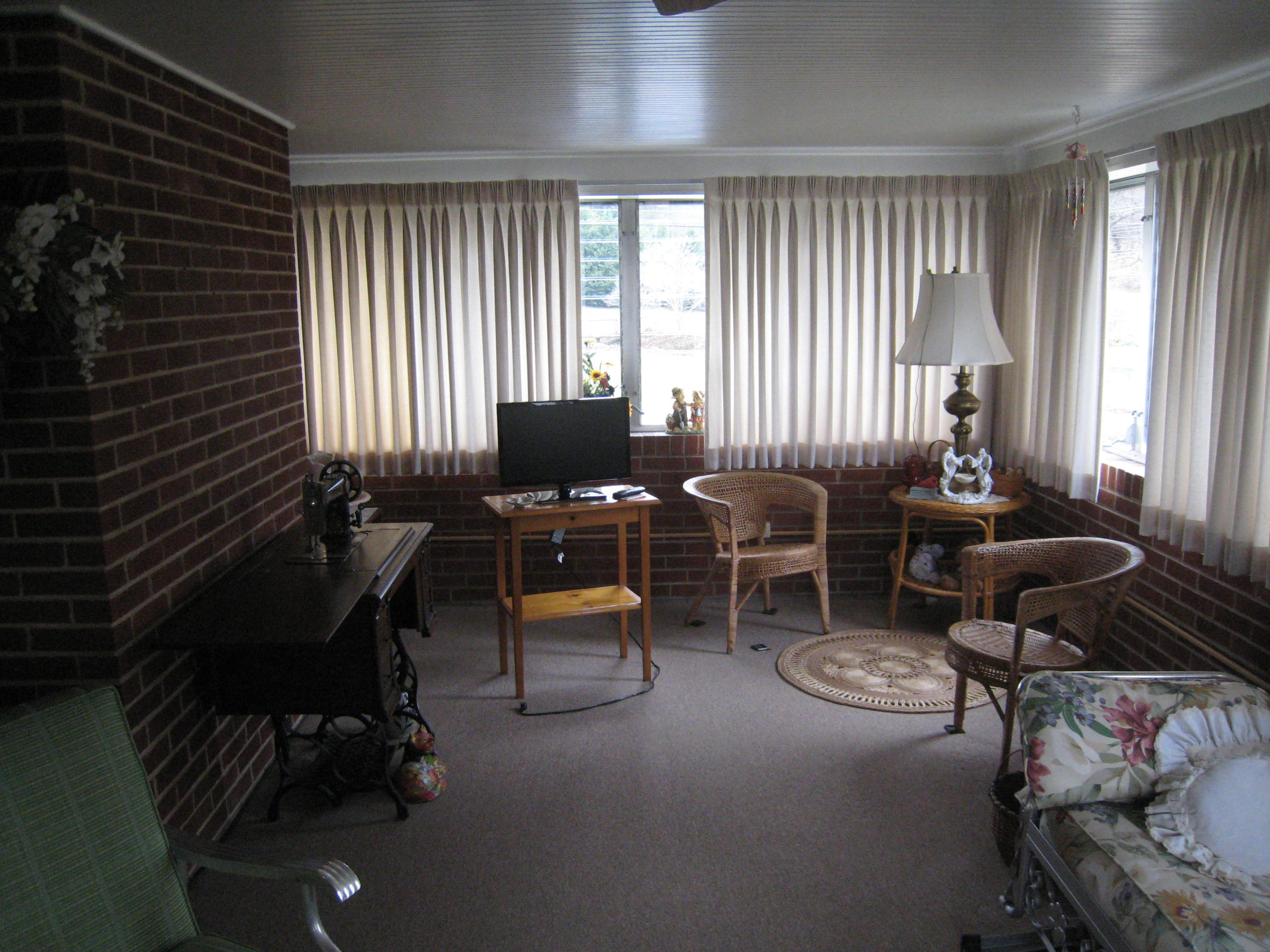 6825 Dallas Road Roanoke, VA 24019 - Photo 11 of 21 IMG_0958 (1)