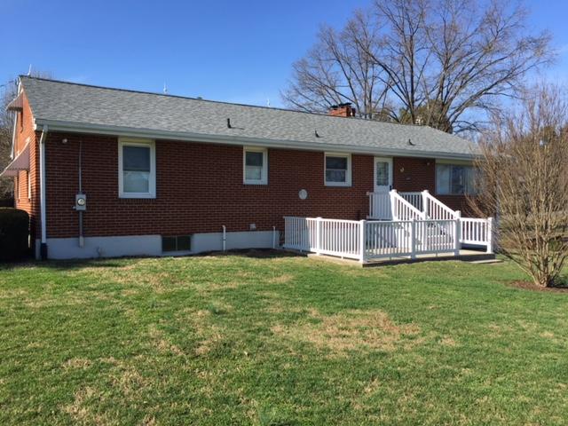 6825 Dallas Road Roanoke, VA 24019 - Photo 3 of 21 6825 Rear View