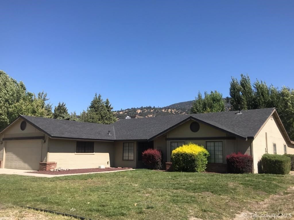 29521 Fawn Way Tehachapi, CA 93561 - Photo 5 of 14 Gallery Image 5