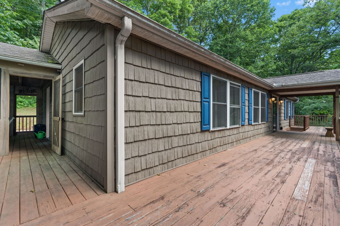638 Holt Road Highlands, NC 28741 - Photo 9 of 47 Gallery Image 9