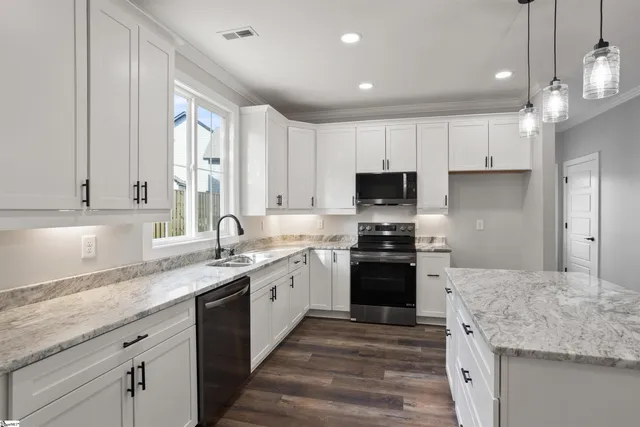 $3,700 | 401 Old Augusta Road, Greenville, SC 29605