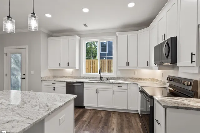 $3,700 | 401 Old Augusta Road, Greenville, SC 29605