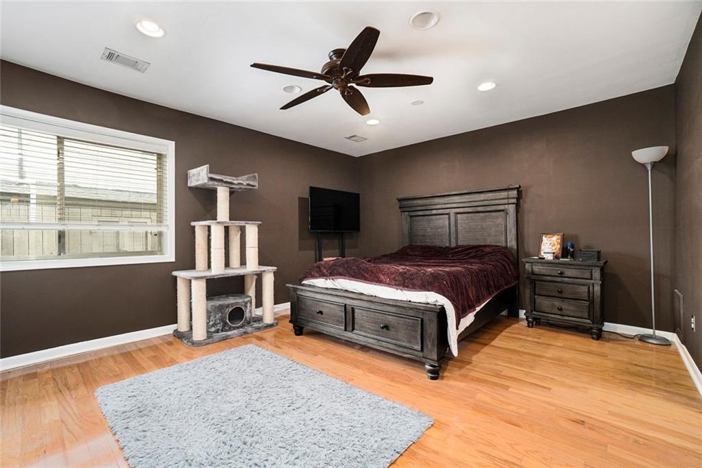 3501 Roswell Road Northeast, Unit 211 Atlanta, GA 30305 - Photo 1 of 1 Gallery Image 1