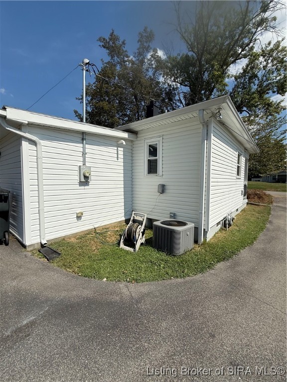1245 Slate Run Road New Albany, IN 47150 - Photo 27 of 34 Gallery Image 27