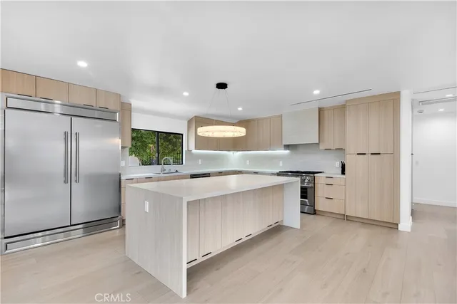 $12,900 | 17072 Oak View Drive, Encino, CA 91436