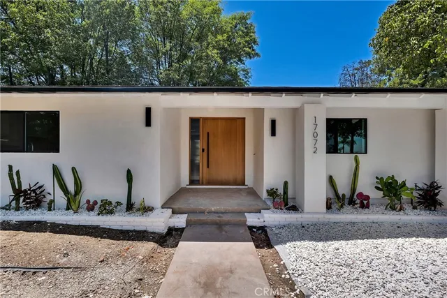 $12,900 | 17072 Oak View Drive, Encino, CA 91436