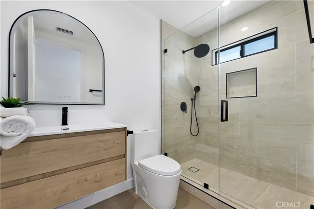 $12,900 | 17072 Oak View Drive, Encino, CA 91436