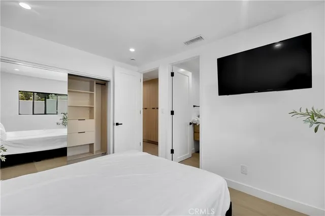 $12,900 | 17072 Oak View Drive, Encino, CA 91436