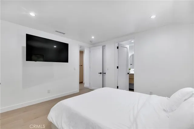 $12,900 | 17072 Oak View Drive, Encino, CA 91436