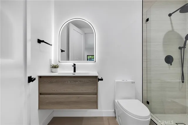 $12,900 | 17072 Oak View Drive, Encino, CA 91436