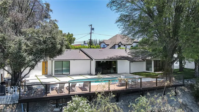 $12,900 | 17072 Oak View Drive, Encino, CA 91436