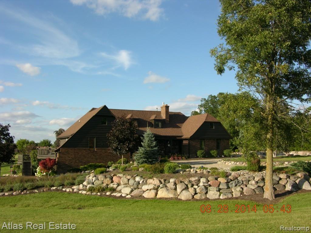 9327 East Bristol Road Davison, MI 48423 - Photo 6 of 54 DSCN9568.jpg