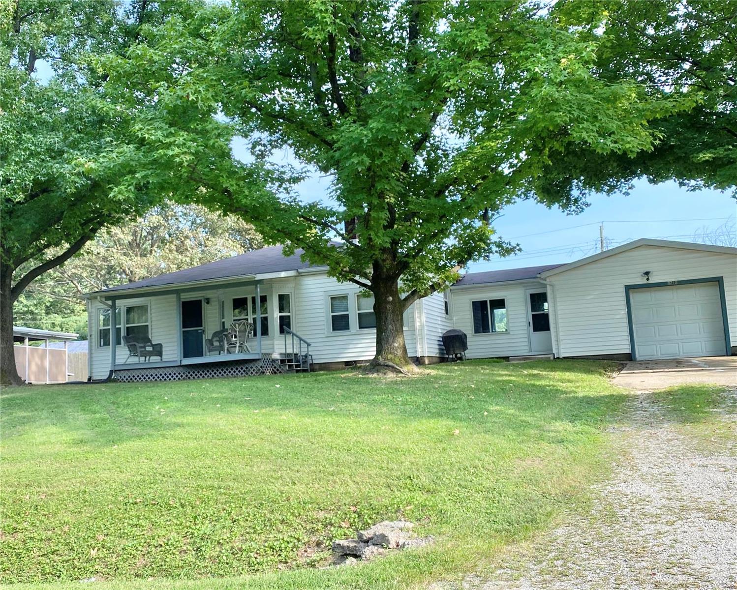 9712 Holy Cross Road Fairview Heights, IL 62208 - Photo 3 of 52 Gallery Image 3