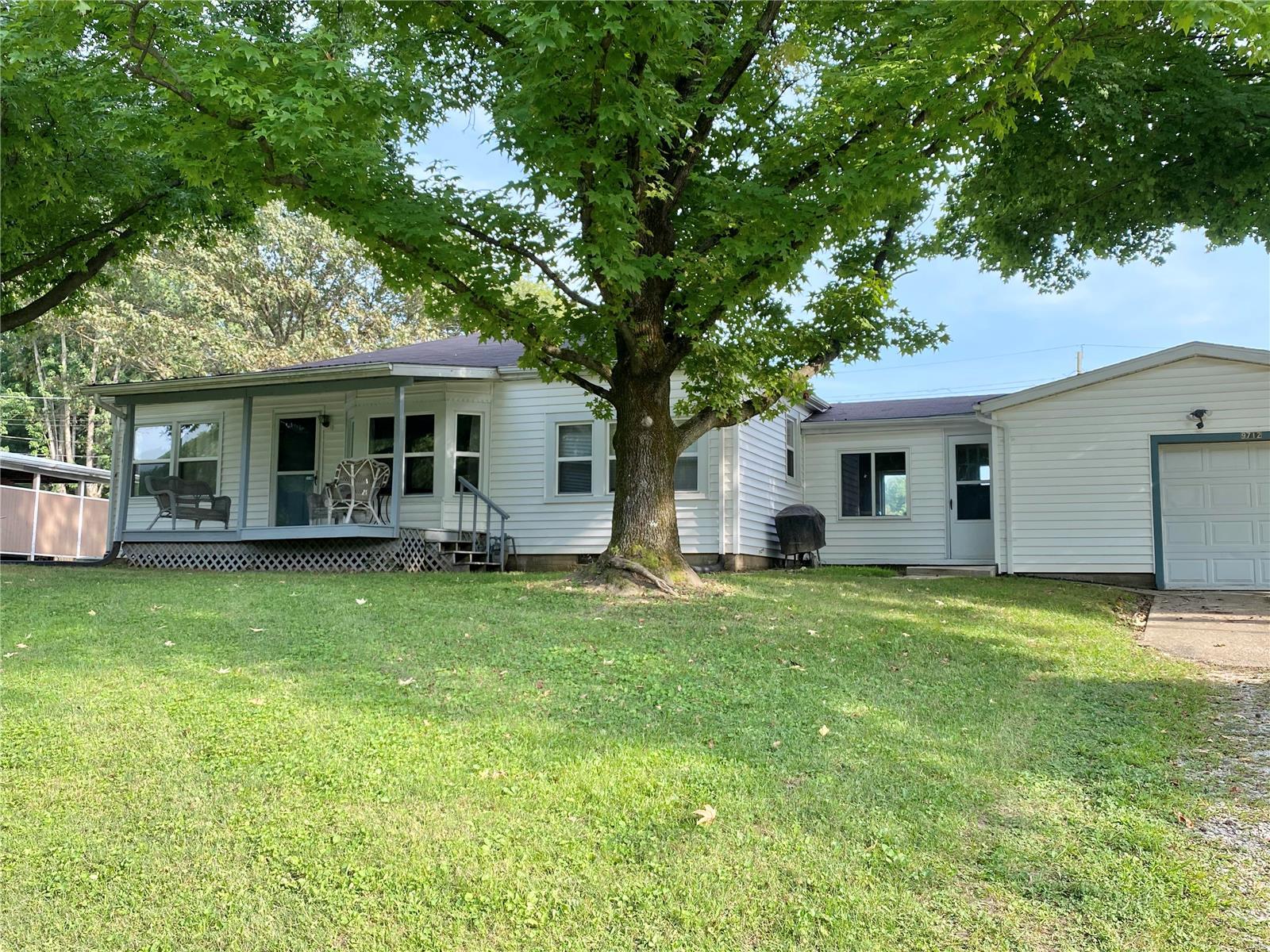 9712 Holy Cross Road Fairview Heights, IL 62208 - Photo 5 of 52 Gallery Image 5