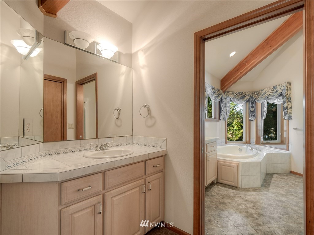 301 East Robbins Road Grapeview, WA 98546 - Photo 15 of 35 Gallery Image 15