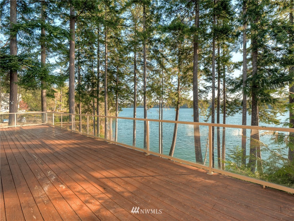 301 East Robbins Road Grapeview, WA 98546 - Photo 3 of 35 Gallery Image 3