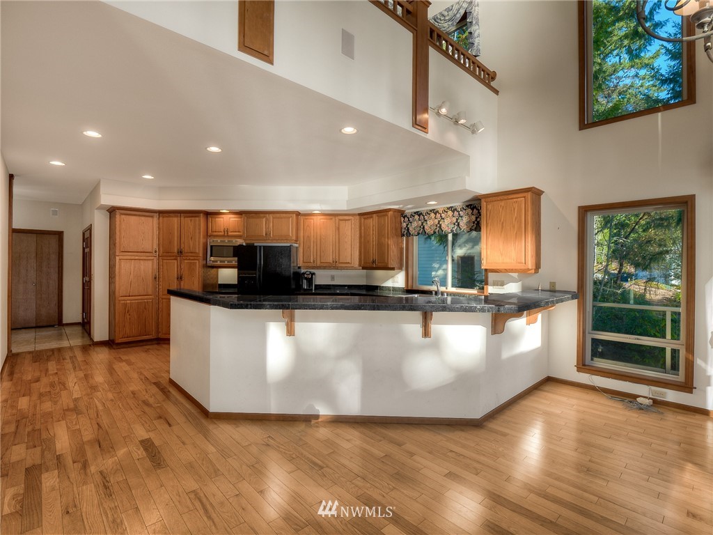 301 East Robbins Road Grapeview, WA 98546 - Photo 6 of 35 Gallery Image 6