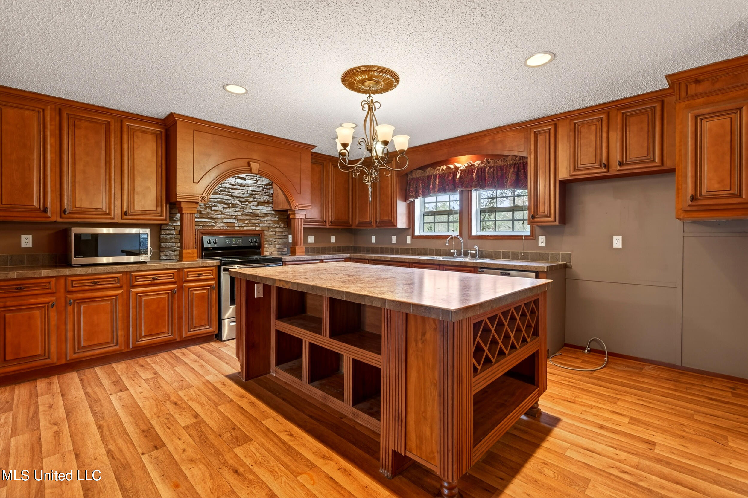 21041 Success Road Saucier, MS 39574 - Photo 17 of 59 17_kitchen 4