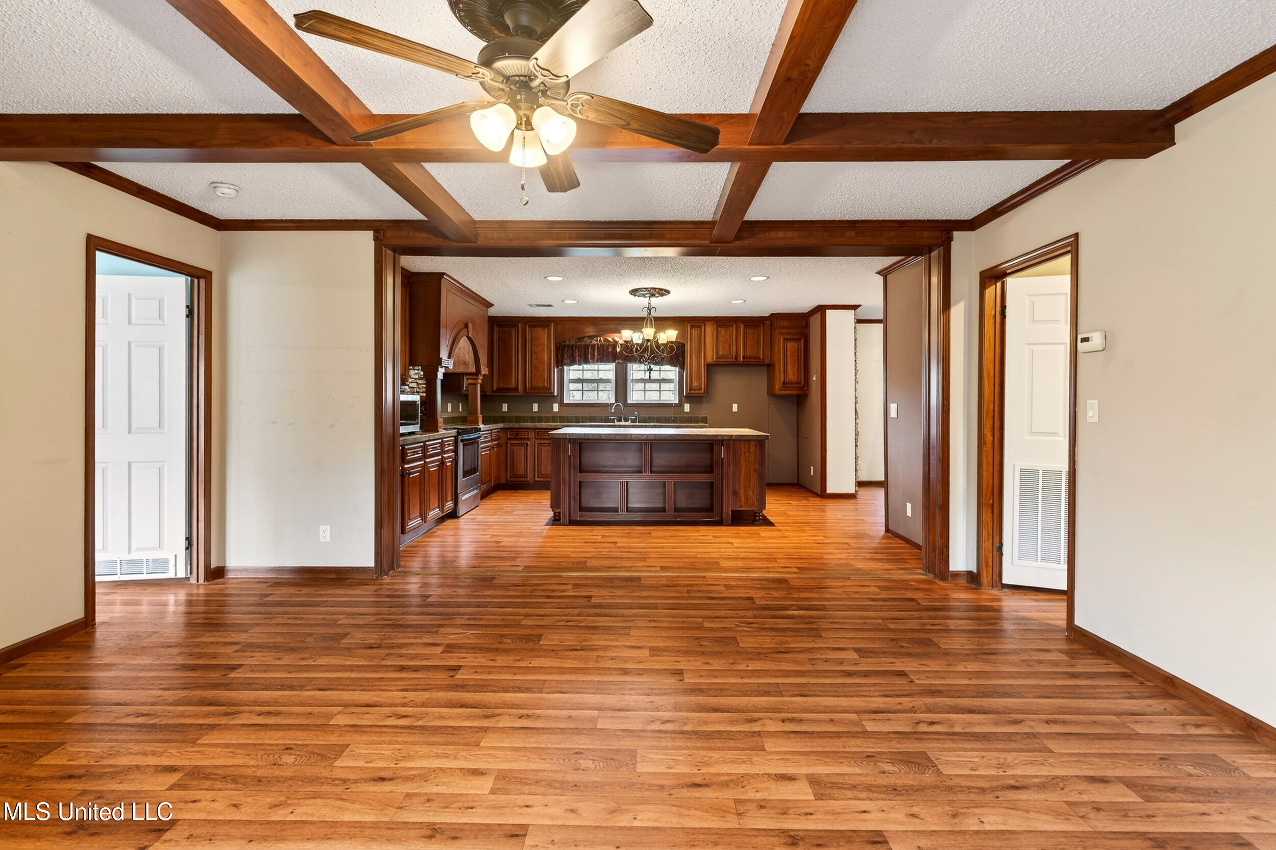 21041 Success Road Saucier, MS 39574 - Photo 20 of 59 20_family room 1