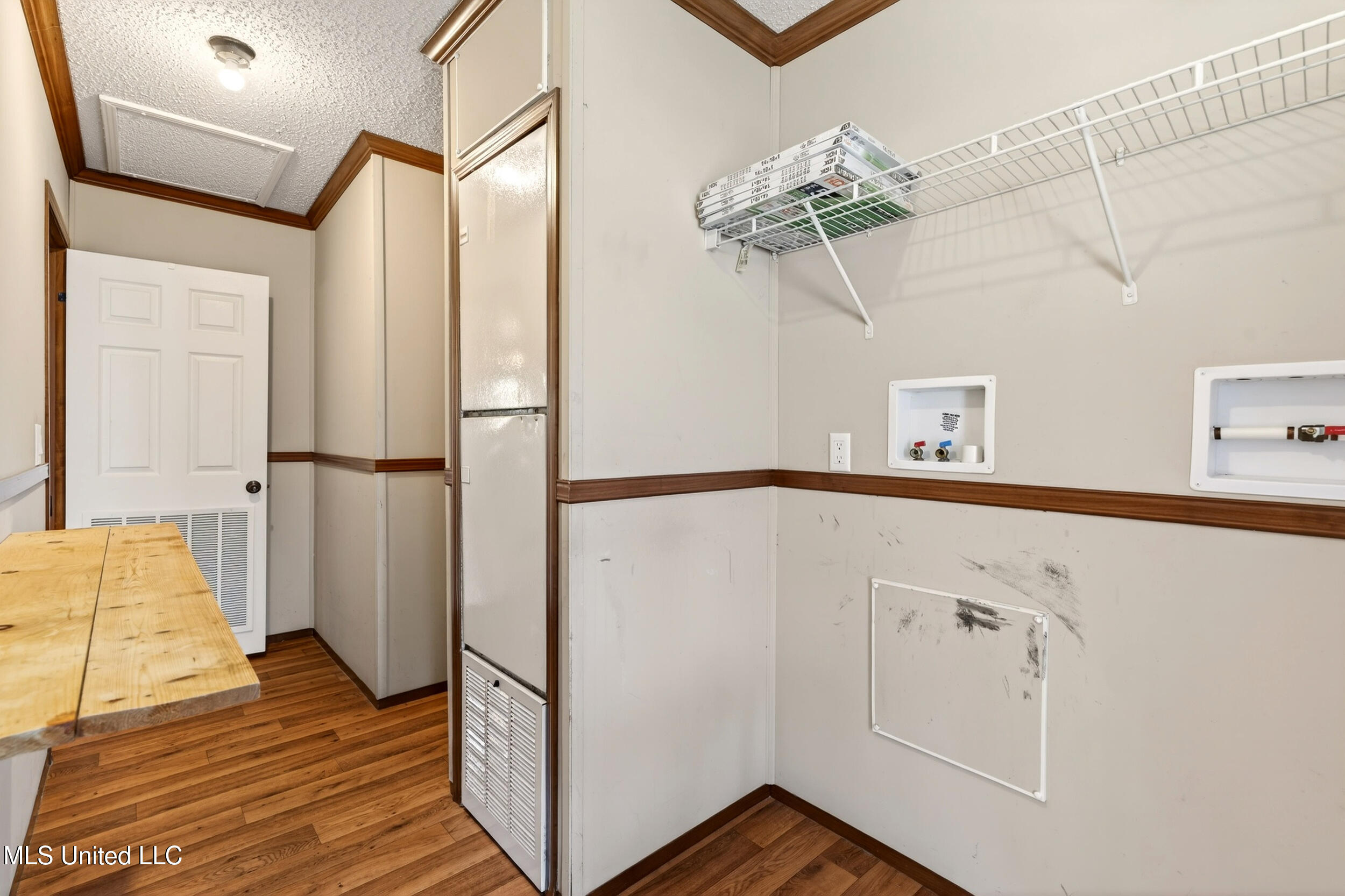 21041 Success Road Saucier, MS 39574 - Photo 43 of 59 43_laundry 2