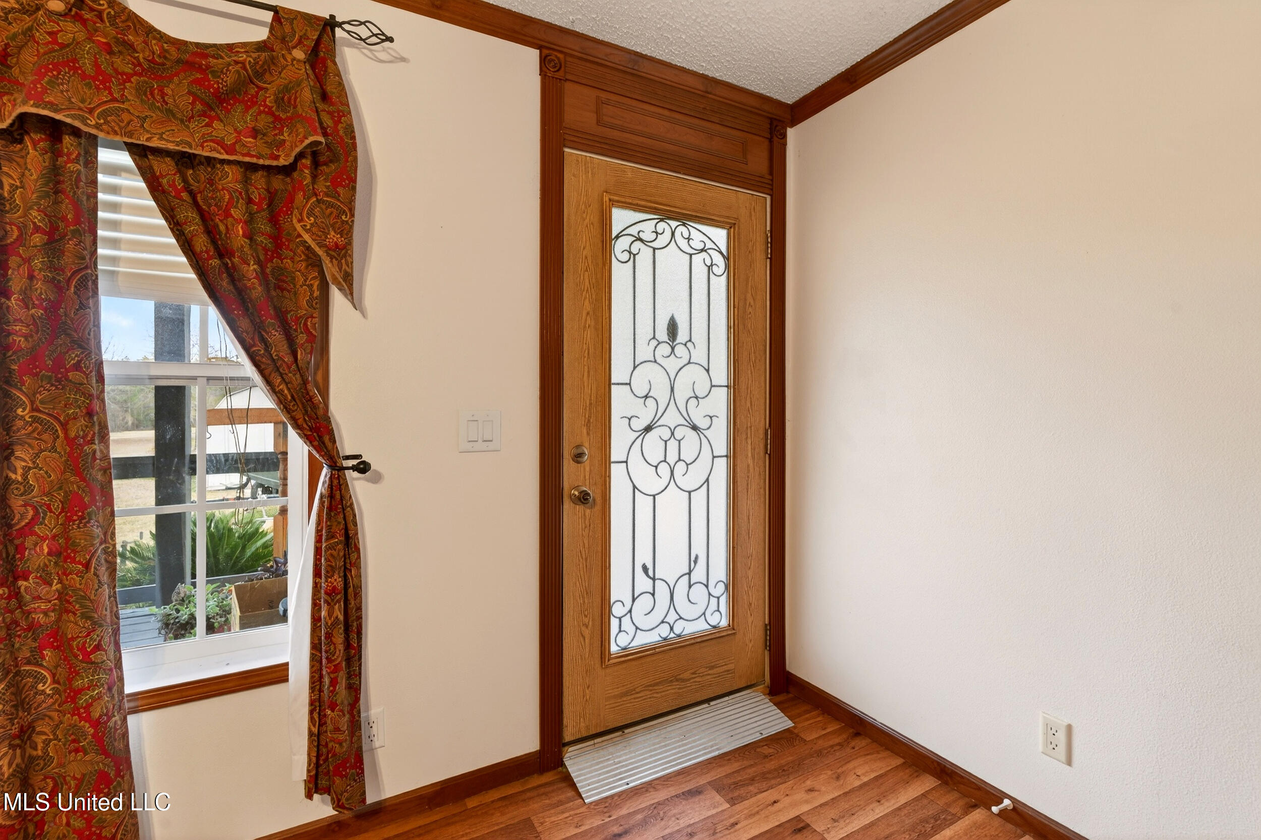 21041 Success Road Saucier, MS 39574 - Photo 6 of 59 6_front door interior