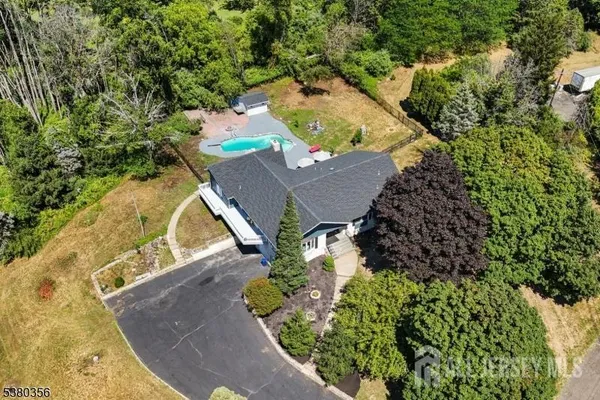 $1,999,998 | 2 Rossi Drive, Clinton, NJ 08809