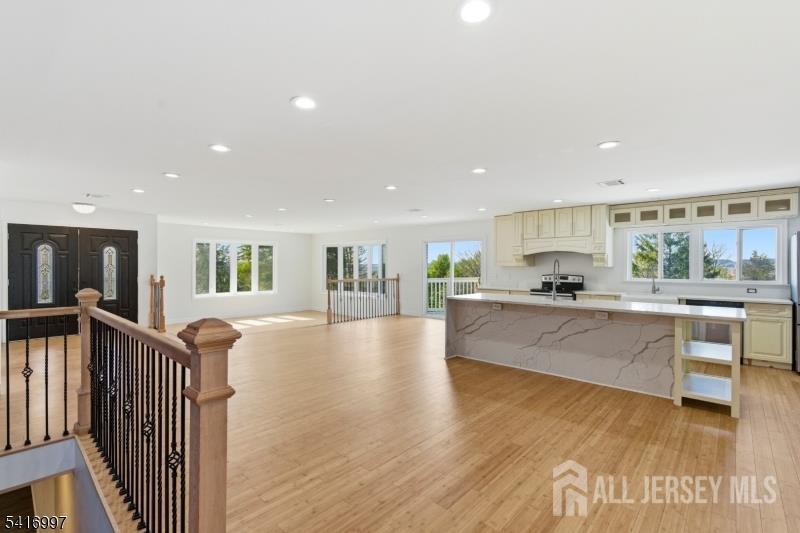 2 Rossi Drive Clinton, NJ 08809 - Photo 15 of 73