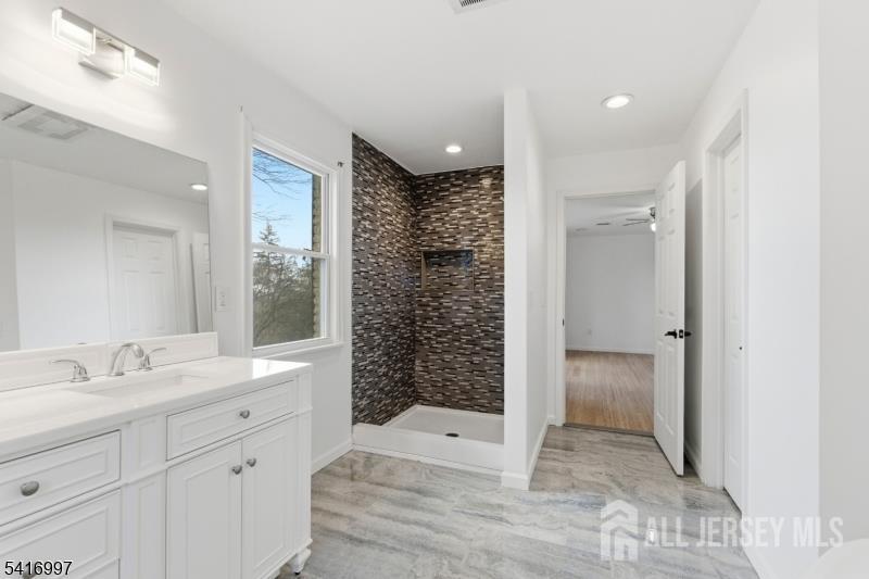 2 Rossi Drive Clinton, NJ 08809 - Photo 24 of 73