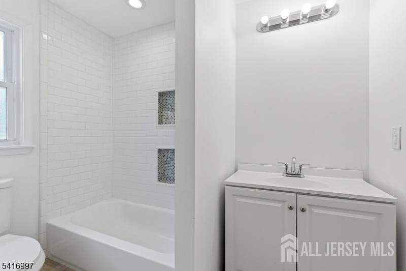 2 Rossi Drive Clinton, NJ 08809 - Photo 30 of 73